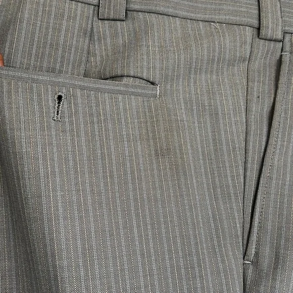 Steve Harvey Striped 3 Piece Grey Suit - Picture 12 of 17